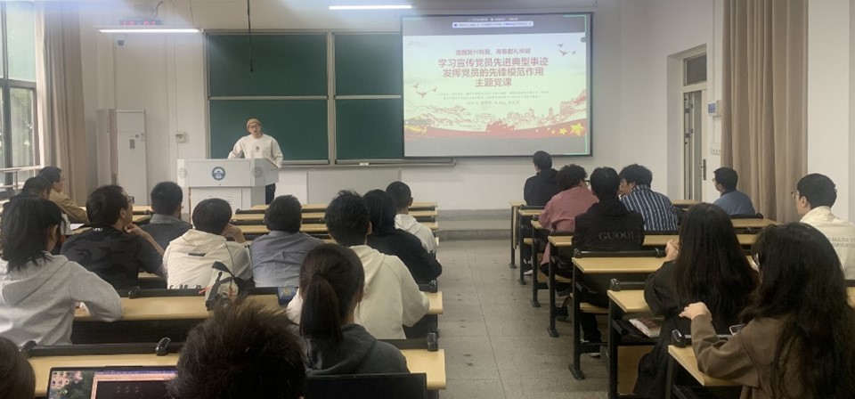 1729614457715098178.jpg 1729614457715098178.jpg